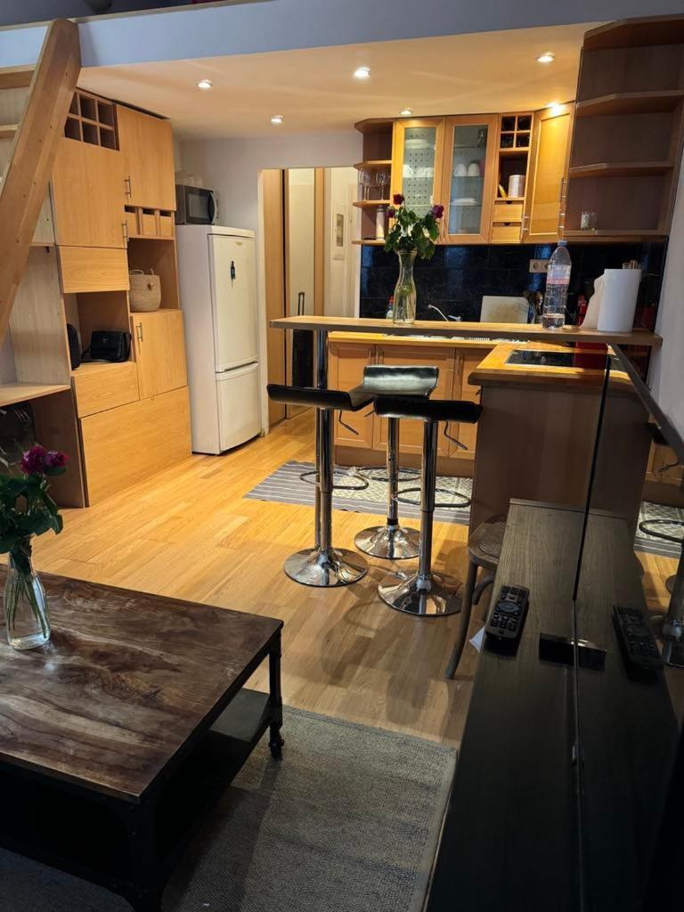 Lisa Appartement Bruxelles Exterior foto